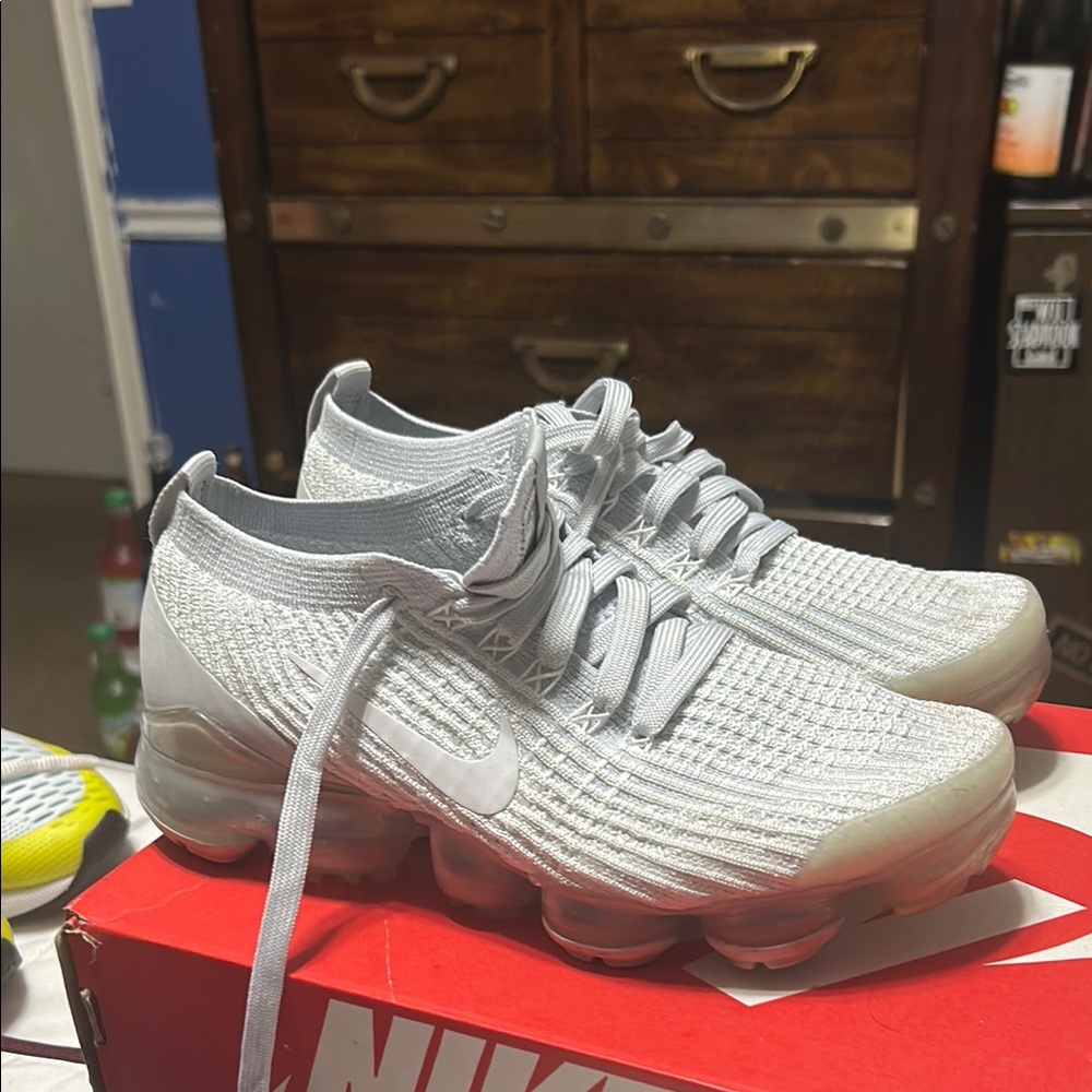 Nike Vapormax Flyknit in White